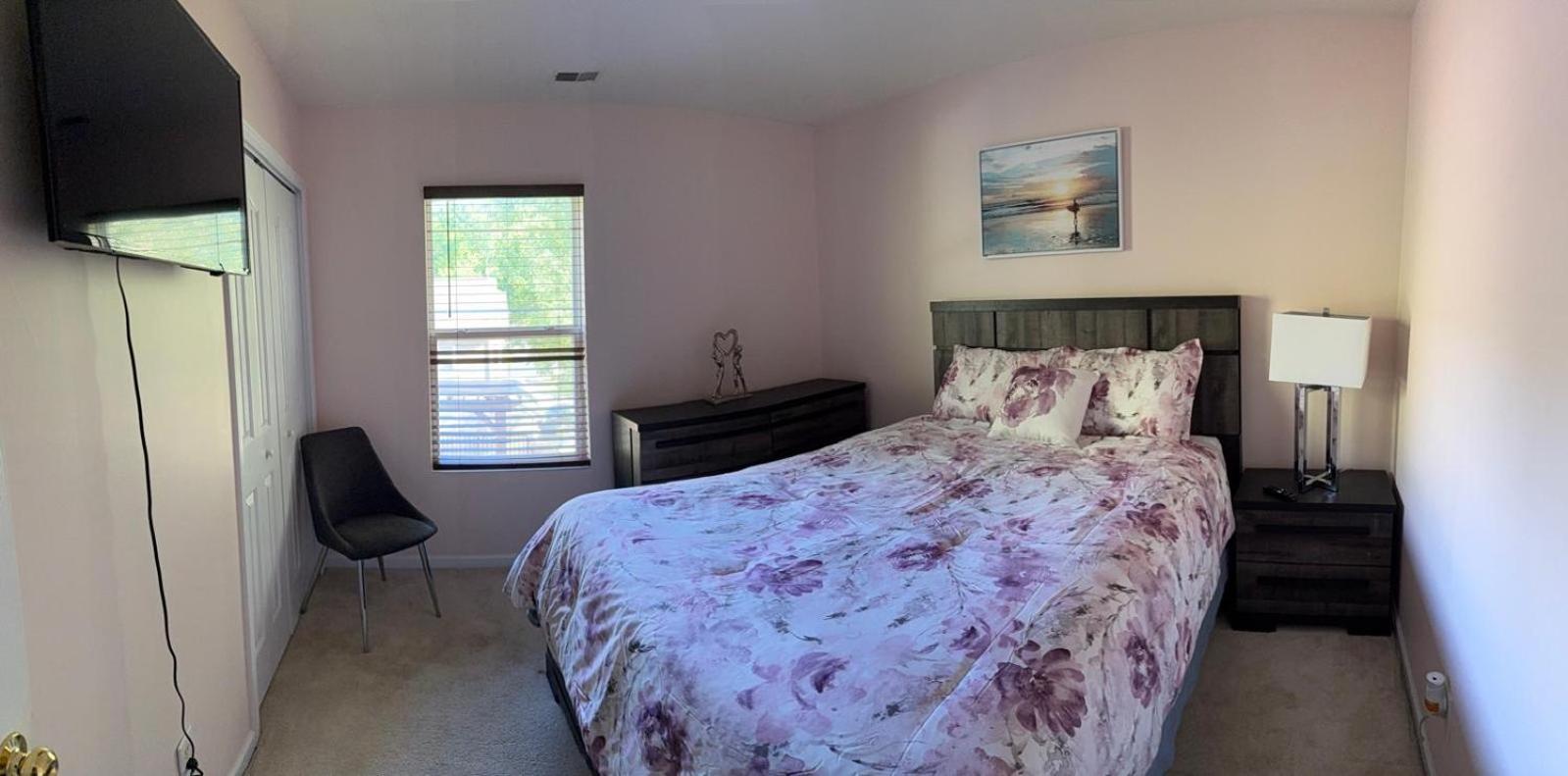 Private Bed And Bath In Charlotte Exterior foto